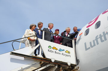 flugzeugtaufe-4u-c-koeln-bonn-airport-63